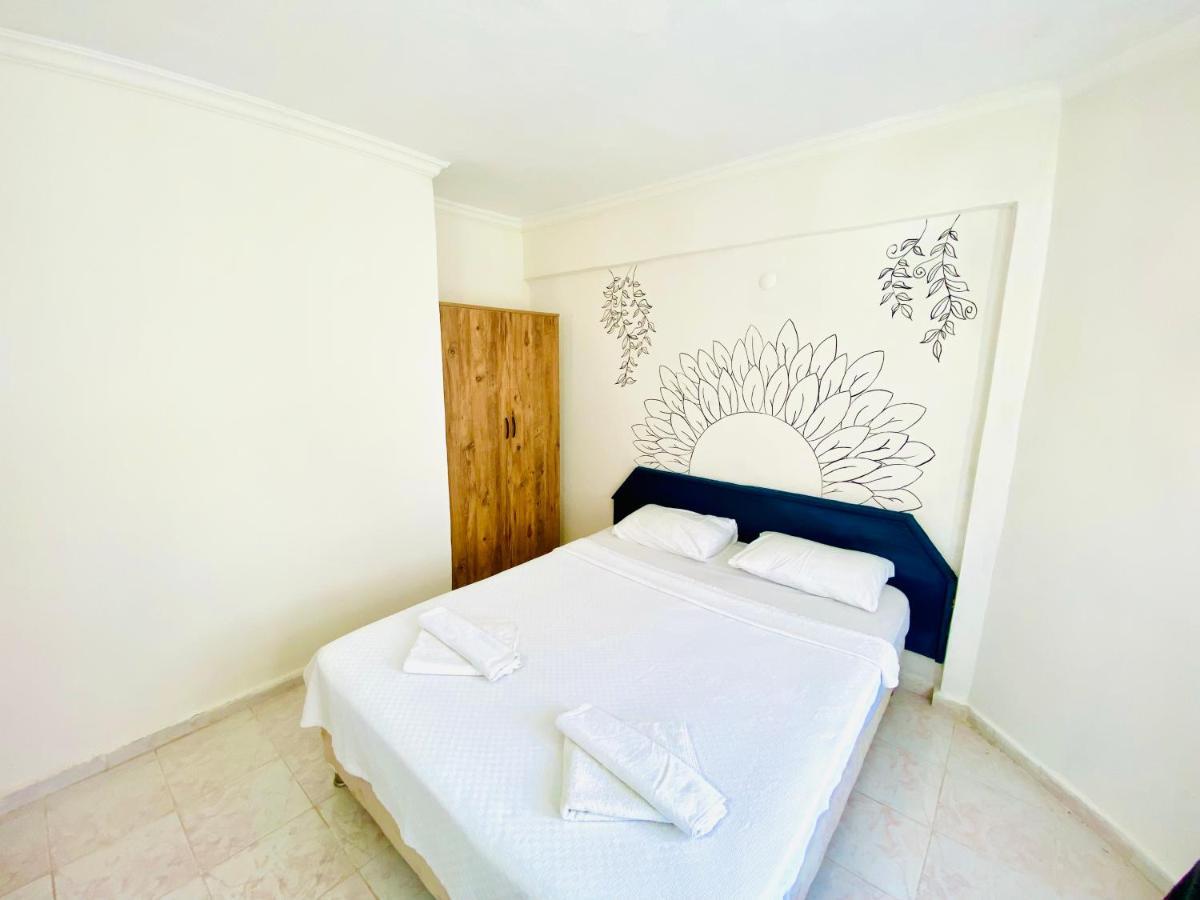 Lena Boutique Otel Фетие Екстериор снимка